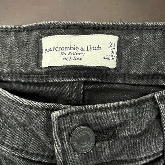 Abercrombie & Fitch‎ The Skinny High Rise Black Denim Jeans Women’s Size 28 / 6R - Picture 9 of 10